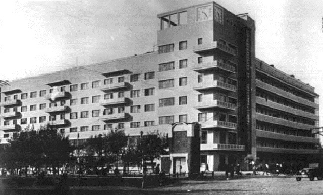 Народный фронт взял под контроль новосибирский конструктивизм 