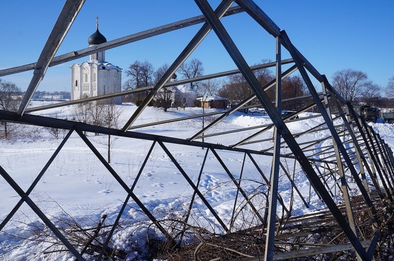 Покрова на Нерли освободили от ЛЭП