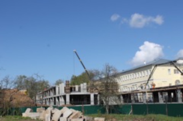 Военная прокуратура вступилась за Институт благородных девиц