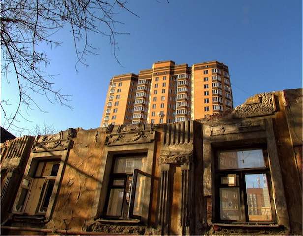 Снесенный памятник довел вице-губернатора до уголовного дела