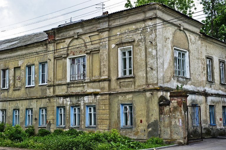 ВООПИК просит богадельню, полиция задерживает грабителей