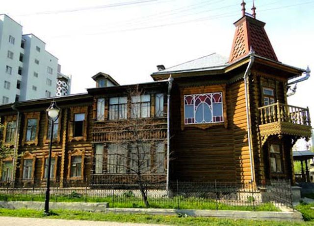 В Екатеринбурге открыт недореставрированный дом Агафуровых