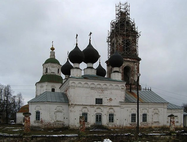 Николо-Погост сползет в водохранилище?