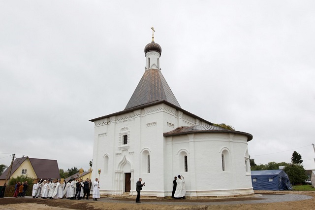 Восстановлен шатровый храм XVI века