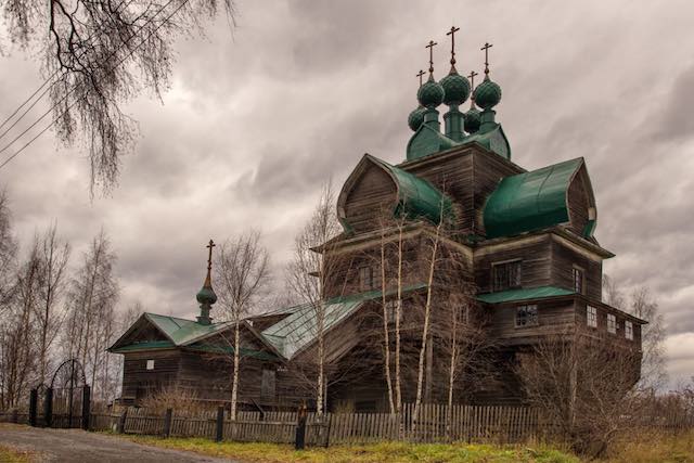 Нелазское – храм, парящий на ангельских крыльях