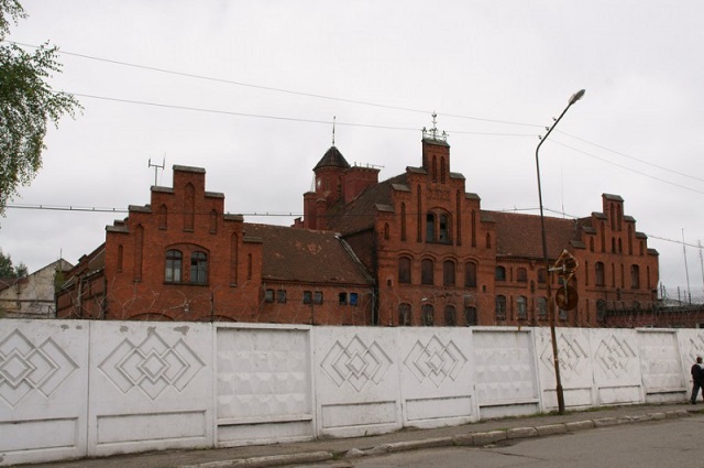 Тевтонский орден за колючей проволокой